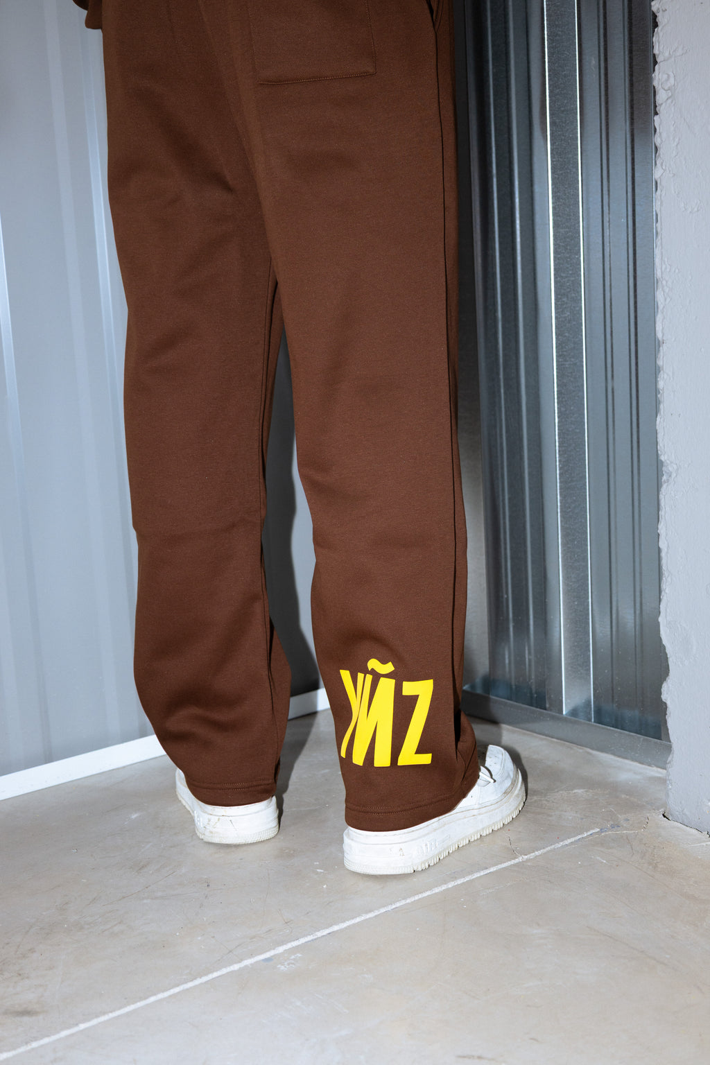 Pantalón marrón Origen